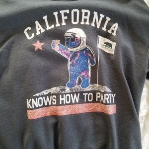 California knows how to party crew neck